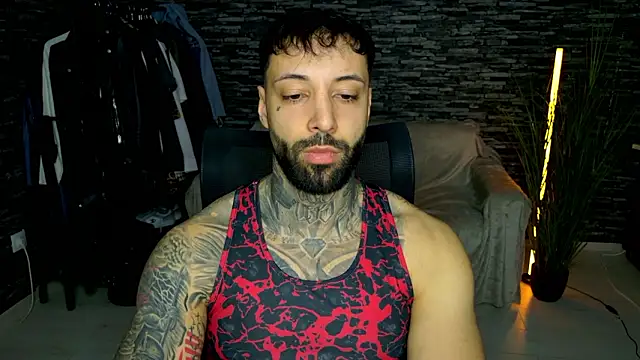 Snapshot of MasculineGuy99 chatting on March 14, 2026, 8:36 pm MasculineGuy99 online show from March 14, 2026, 8:36 pm