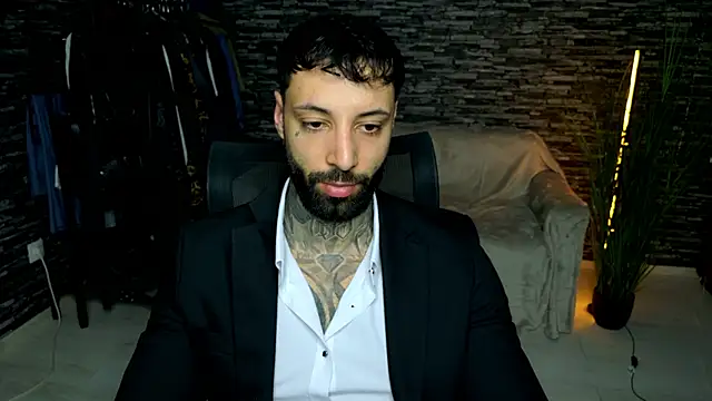 Snapshot of MasculineGuy99 chatting on March 19, 2026, 8:24 pm MasculineGuy99 online show from March 19, 2026, 8:24 pm