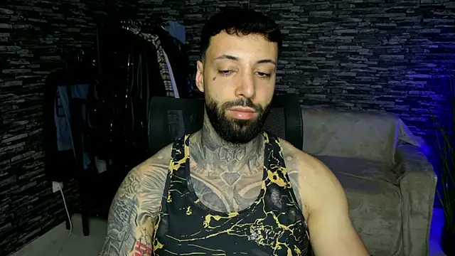MasculineGuy99 online show from May 7, 2026, 8:14 pm