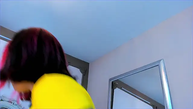 Snapshot of SiaSavach chatting on November 16, 2025, 7:30 pm SiaSavach online show from November 16, 2025, 7:30 pm