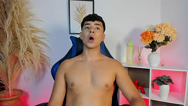 Snapshot of Thiago_Connor21 chatting on May 5, 2026, 11:35 pm Thiago Connor21 online show from May 5, 2026, 11:35 pm