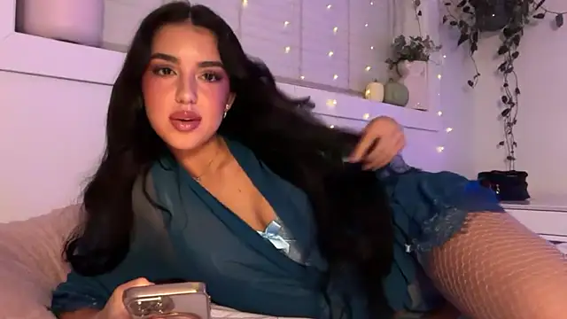 Snapshot of ariajacksonx chatting on October 27, 2025, 12:47 am ariajacksonx online show from October 27, 2025, 12:47 am