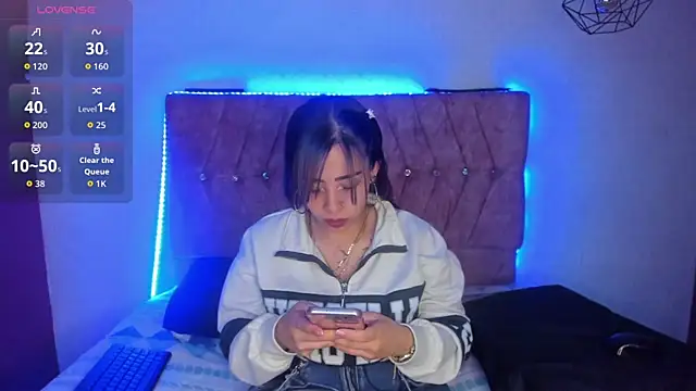 Mia lopez 1 online show from May 8, 2026, 9:03 am