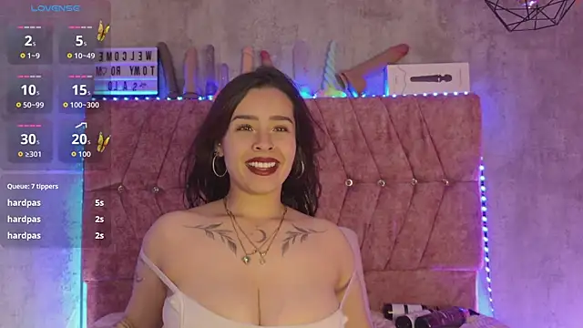Snapshot of Mia_lopez_1 chatting on June 4, 2026, 1:22 am Mia lopez 1 online show from June 4, 2026, 1:22 am