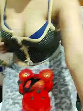 Snapshot of Rihame07 chatting on November 11, 2025, 7:58 pm Rihame07 online show from November 11, 2025, 7:58 pm