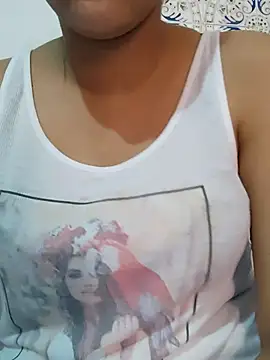 Snapshot of Rihame07 chatting on November 16, 2025, 2:33 pm Rihame07 online show from November 16, 2025, 2:33 pm