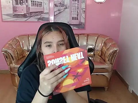 Snapshot of mia_foster_t chatting on October 12, 2025, 12:37 pm mia foster t online show from October 12, 2025, 12:37 pm