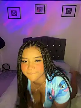 Snapshot of mitschellfox21 chatting on October 22, 2025, 4:24 am mitschellfox21 online show from October 22, 2025, 4:24 am