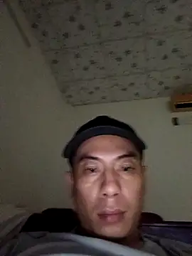 VintageAdmiral110 online show from April 12, 2026, 2:00 pm