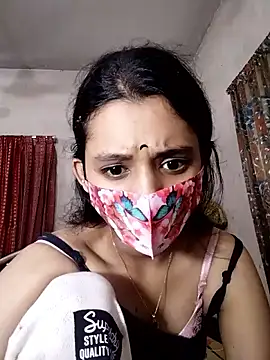 Snapshot of night_queeen7 chatting on October 7, 2025, 2:09 am night queeen7 online show from October 7, 2025, 2:09 am