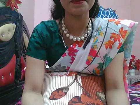 Snapshot of night_queeen7 chatting on October 23, 2025, 6:28 pm night queeen7 online show from October 23, 2025, 6:28 pm