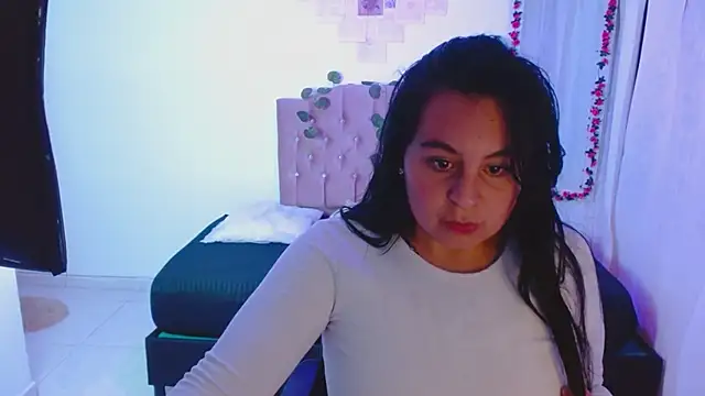 bianca160920 online show from October 2, 2025, 2:35 pm