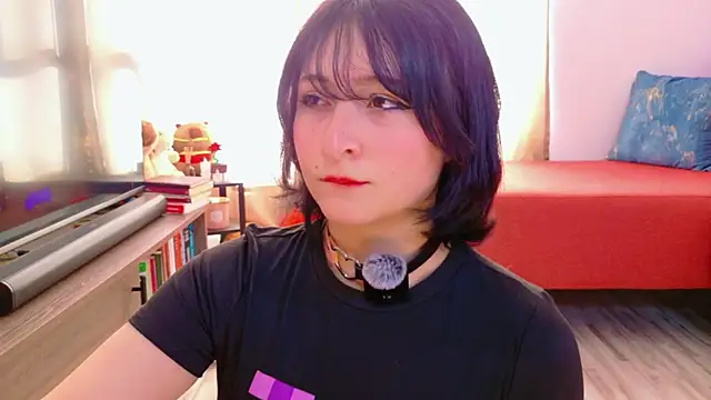 tiramesusuu online show from May 6, 2026, 8:47 pm