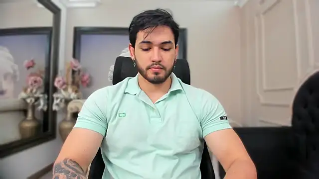 ElianKeiser online show from October 24, 2025, 12:45 pm