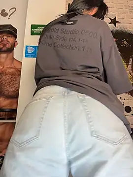 ArieliciousXXX online show from July 18, 2026, 1:15 pm