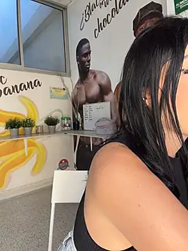 ArieliciousXXX online show from July 25, 2026, 1:08 pm