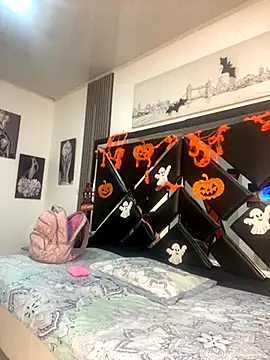 Snapshot of Charlotte_ebony_ chatting on October 22, 2025, 12:27 pm Charlotte ebony online show from October 22, 2025, 12:27 pm