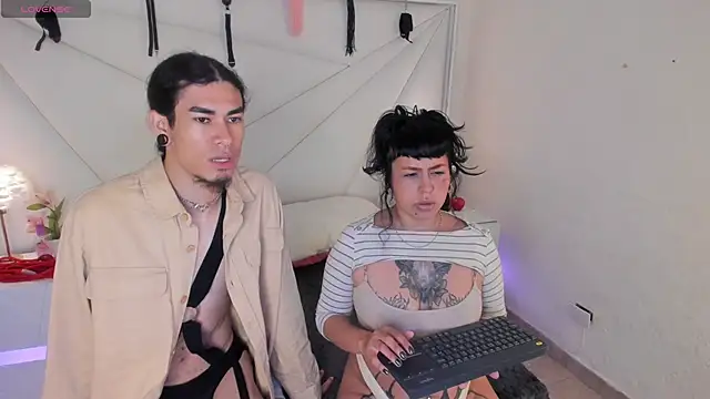 Snapshot of conjuring_ chatting on November 9, 2025, 3:05 am conjuring online show from November 9, 2025, 3:05 am