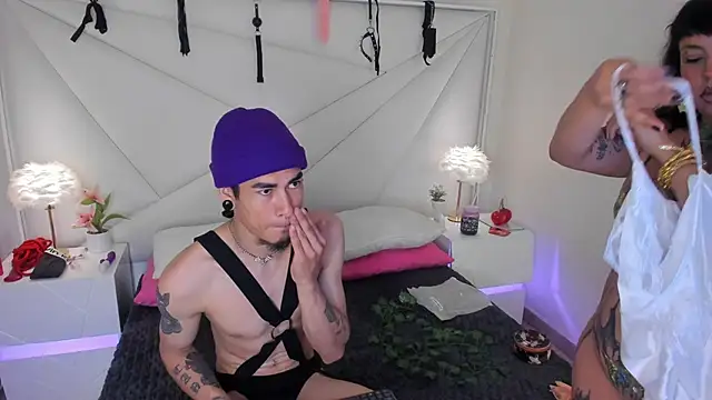 Snapshot of conjuring_ chatting on November 11, 2025, 3:06 am conjuring online show from November 11, 2025, 3:06 am