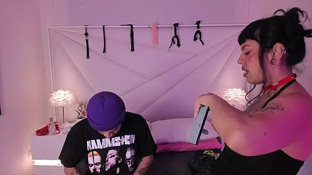 Snapshot of conjuring_ chatting on November 17, 2025, 3:23 am conjuring online show from November 17, 2025, 3:23 am