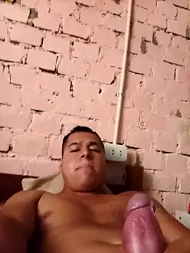 Snapshot of Alex321Flores chatting on May 20, 2026, 1:50 pm Alex321Flores online show from May 20, 2026, 1:50 pm