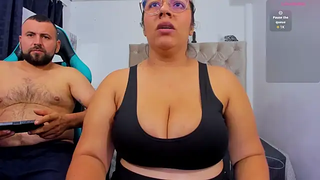 milo mila01 online show from November 15, 2025, 1:25 am