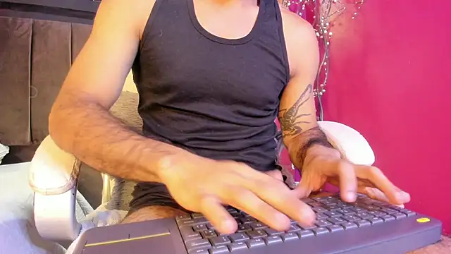 Snapshot of Lobo_sex21 chatting on October 21, 2025, 7:58 pm Lobo sex21 online show from October 21, 2025, 7:58 pm