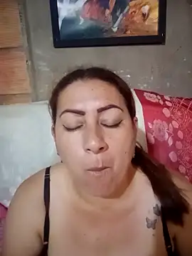 Snapshot of mirkalinsk chatting on November 2, 2025, 1:41 am mirkalinsk online show from November 2, 2025, 1:41 am