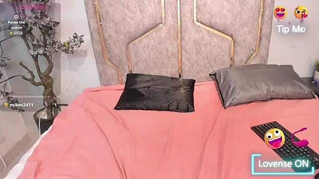 Snapshot of Nahomycarterr chatting on October 11, 2025, 8:18 pm Nahomycarterr online show from October 11, 2025, 8:18 pm