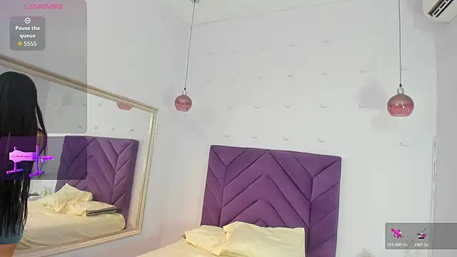 Snapshot of Nahomycarterr chatting on November 15, 2025, 7:43 pm Nahomycarterr online show from November 15, 2025, 7:43 pm