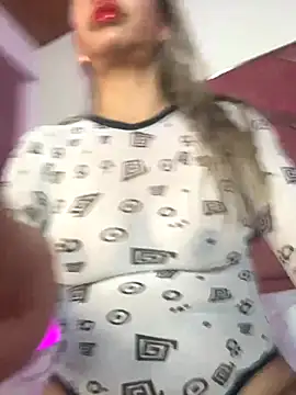 Snapshot of GisellTorres36 chatting on October 21, 2025, 11:27 pm GisellTorres36 online show from October 21, 2025, 11:27 pm