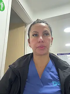 GisellTorres36 online show from May 4, 2026, 9:00 pm