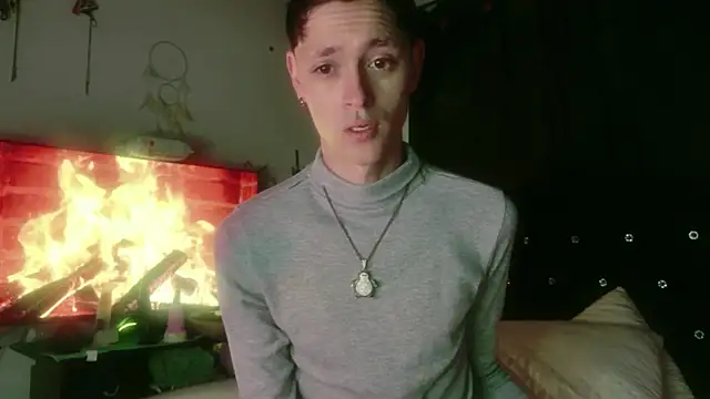 Snapshot of Tyler_cat chatting on November 3, 2025, 12:39 pm Tyler cat online show from November 3, 2025, 12:39 pm