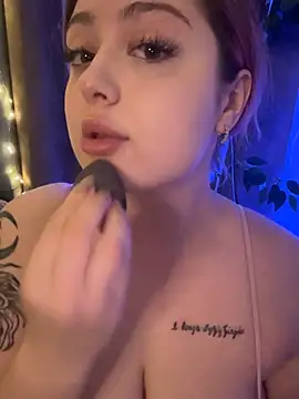 KellyMoors online show from March 4, 2026, 2:06 am