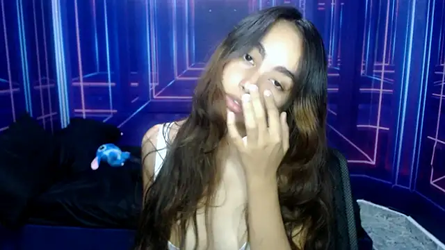 Snapshot of solarboom18 chatting on October 10, 2025, 7:02 pm solarboom18 online show from October 10, 2025, 7:02 pm