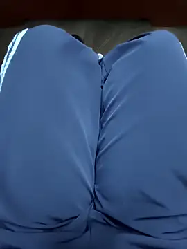 Lili 2love online show from February 5, 2026, 9:58 am