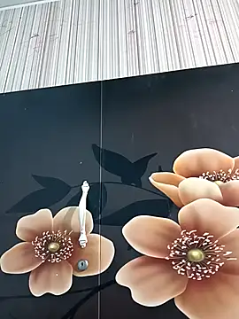 Snapshot of tulip-bae chatting on October 18, 2025, 12:57 am tulip-bae online show from October 18, 2025, 12:57 am