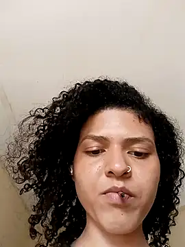 Larissinhamm online show from October 12, 2025, 4:17 pm