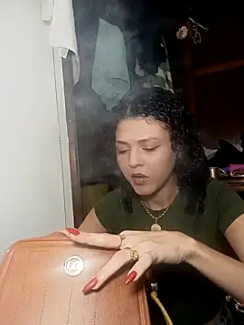 Larissinhamm online show from November 9, 2025, 8:07 pm