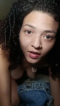 Larissinhamm online show from November 15, 2025, 3:15 am