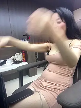 Snapshot of yourkeer chatting on October 13, 2025, 11:54 am yourkeer online show from October 13, 2025, 11:54 am