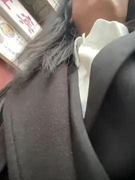 Snapshot of yourkeer chatting on December 18, 2025, 9:04 am yourkeer online show from December 18, 2025, 9:04 am