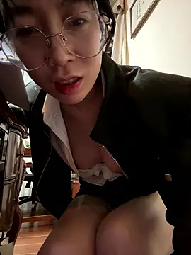 Snapshot of yourkeer chatting on January 7, 2026, 8:00 pm yourkeer online show from January 7, 2026, 8:00 pm