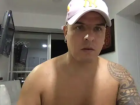 paisaexotico online show from October 2, 2025, 11:34 pm