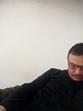 Snapshot of viktor1992-1-1 chatting on May 6, 2026, 6:08 am viktor1992-1-1 online show from May 6, 2026, 6:08 am