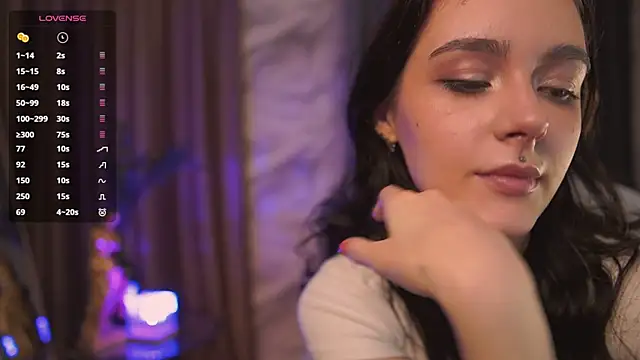 ElizabethMilller  online show from May 21, 2026, 3:30 pm