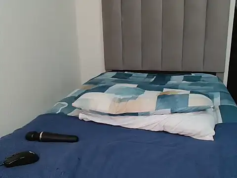 Snapshot of Sex_bomb30 chatting on October 28, 2025, 9:06 pm Sex bomb30 online show from October 28, 2025, 9:06 pm