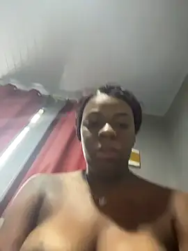 Snapshot of Priihmedeiros chatting on March 10, 2026, 9:25 am Priihmedeiros online show from March 10, 2026, 9:25 am