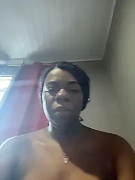 Snapshot of Priihmedeiros chatting on March 21, 2026, 9:58 am Priihmedeiros online show from March 21, 2026, 9:58 am