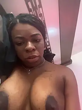 Snapshot of Priihmedeiros chatting on March 24, 2026, 9:36 am Priihmedeiros online show from March 24, 2026, 9:36 am